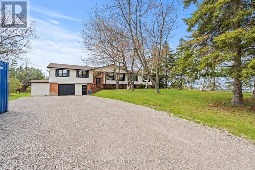 5090 Blackheath Road, Hamilton, photo 2