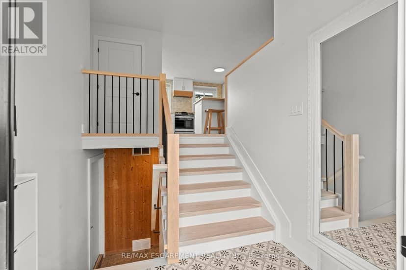 5090 Blackheath Road, Hamilton, photo 7