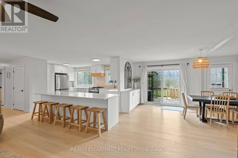 5090 Blackheath Road, Hamilton, photo 8