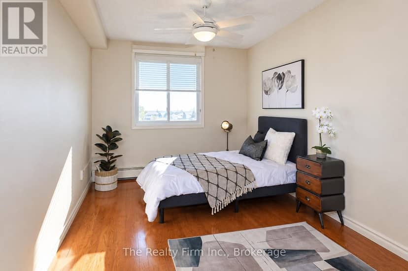 805 - 640 West Street N — photo 9 of 27