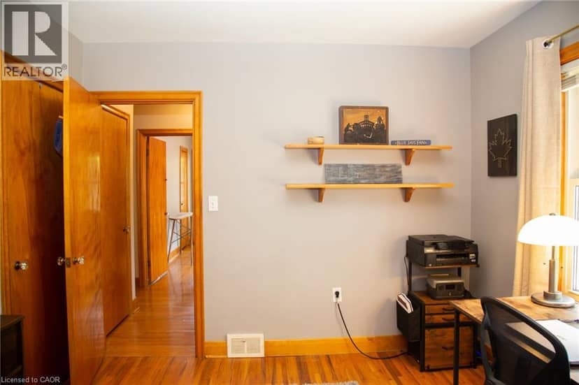 42 HAWTHORNE Avenue — photo 21 of 40
