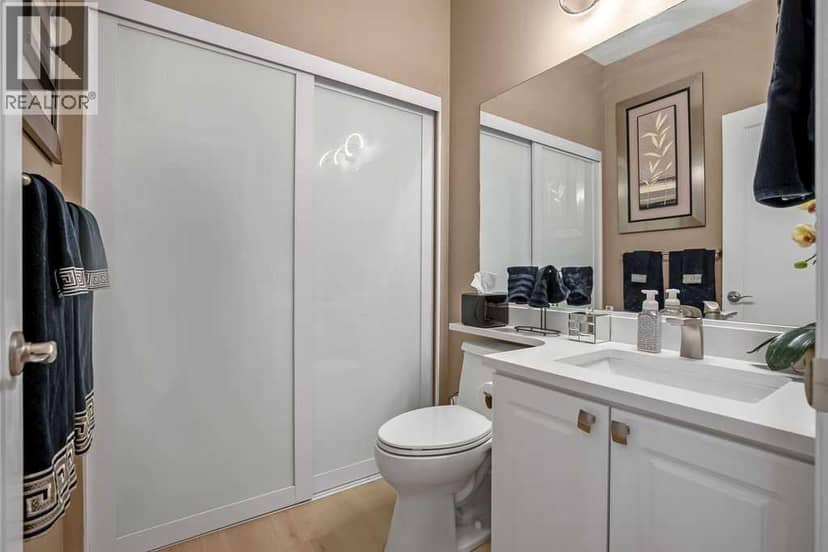 56, 72 Millside Drive SW, Calgary, photo 4