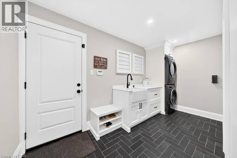385 ROSSLYN Drive, Burlington, photo 7