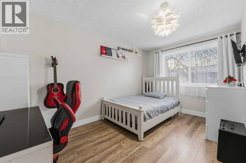 9, 251 90 Avenue SE — photo 21 of 32
