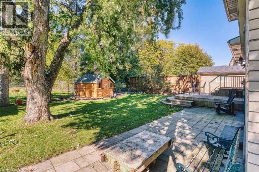 127 MIDLAND Drive — photo 31 of 40