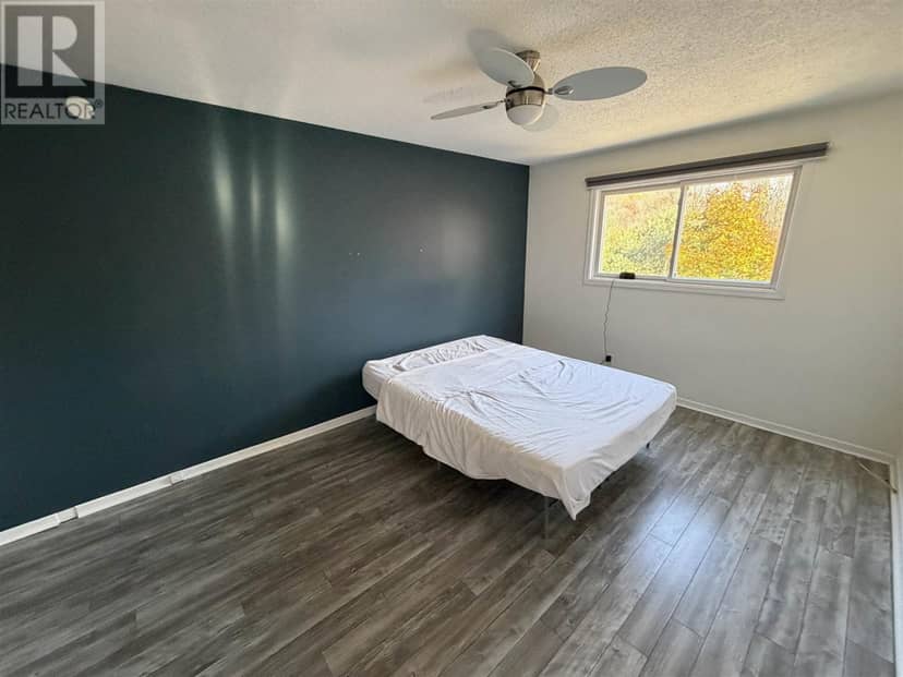 27 Hergott AVE — photo 21 of 36