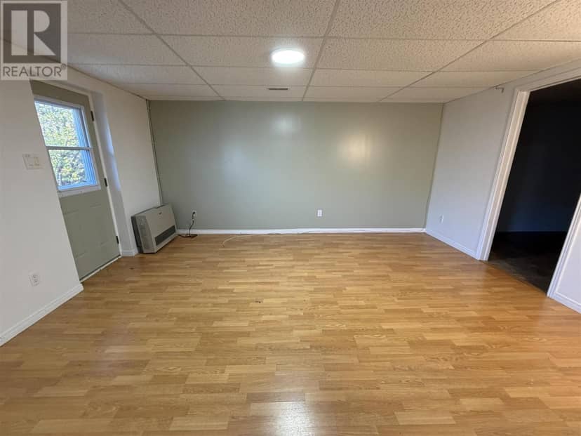 27 Hergott AVE — photo 29 of 36