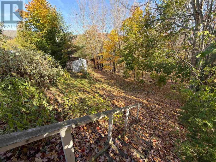 27 Hergott AVE, Elliot Lake, photo 7