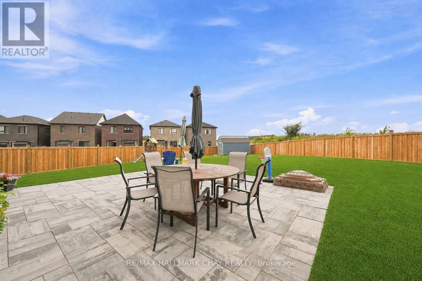 90 McBride Trail, Barrie, photo 2