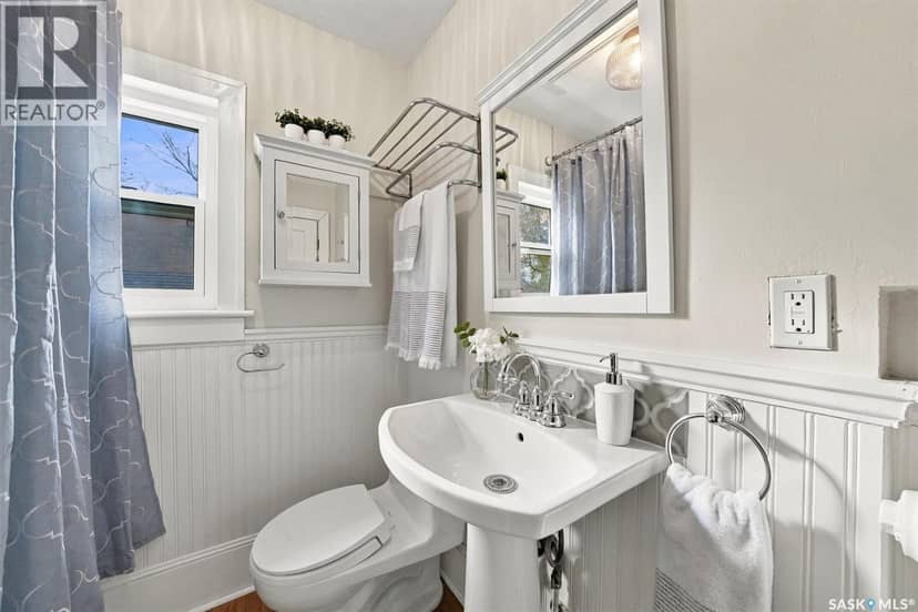 617 7th AVENUE N — photo 24 of 40
