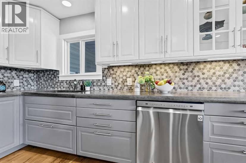 14 Markwick Drive SE — photo 16 of 40