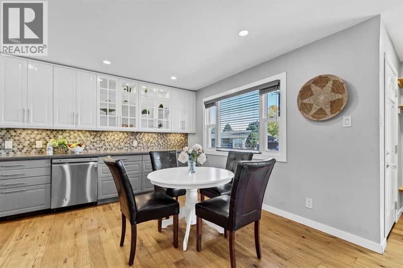 14 Markwick Drive SE — photo 11 of 40