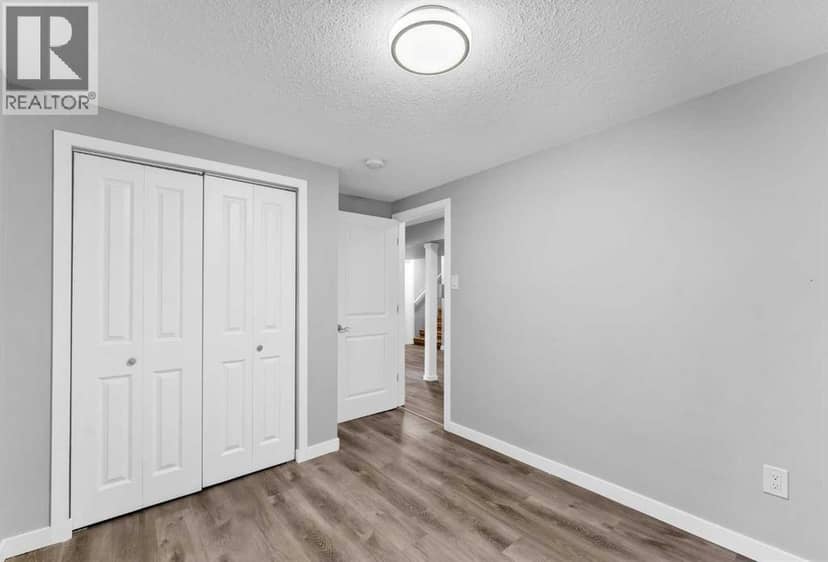 14 Markwick Drive SE — photo 38 of 40