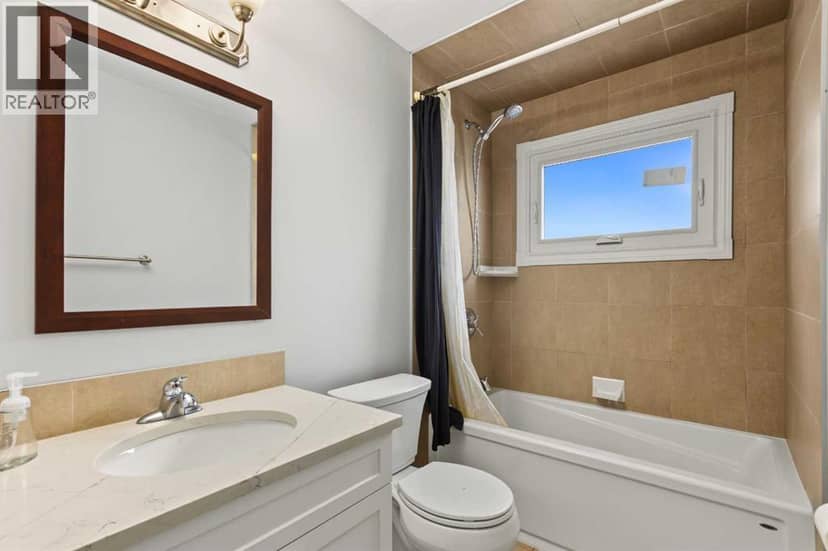 636 Avery Place SE — photo 15 of 35