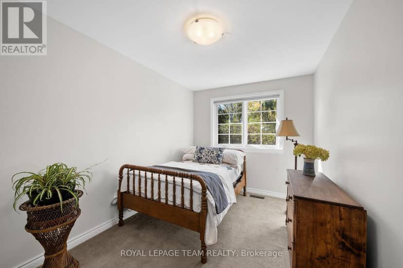 5532 Whitewood Avenue — photo 33 of 40