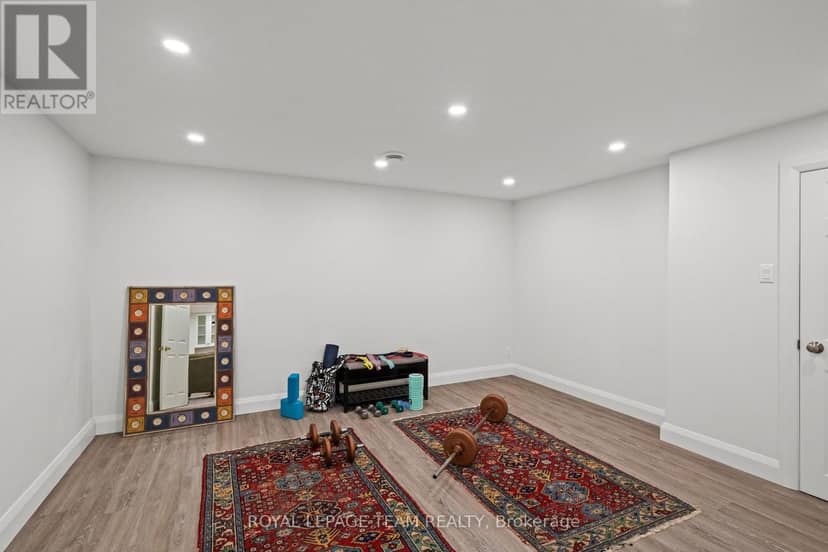 5532 Whitewood Avenue — photo 37 of 40