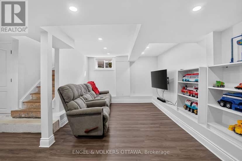 1330 Kilborn Avenue — photo 34 of 40