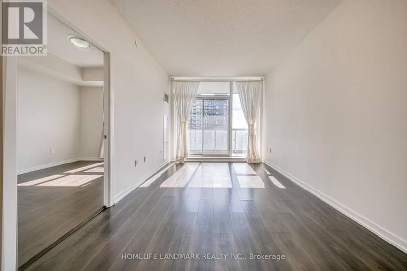 1606 - 62 Forest Manor Road — photo 11 of 36
