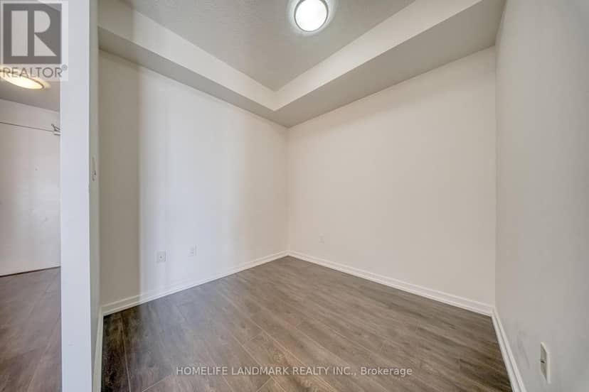 1606 - 62 Forest Manor Road — photo 19 of 36
