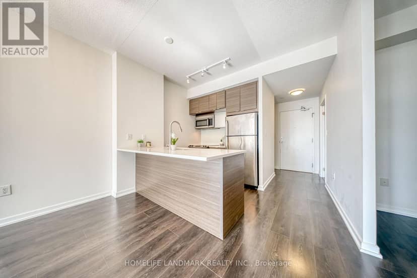 1606 - 62 Forest Manor Road — photo 9 of 36