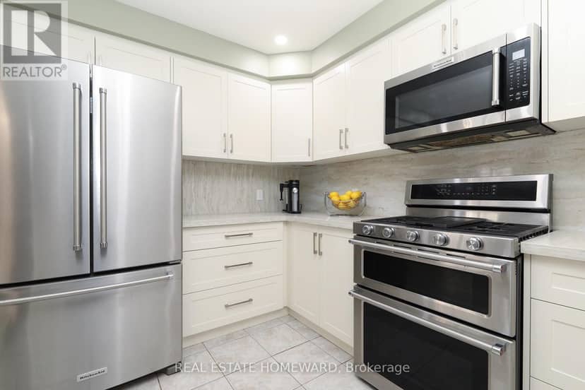 174 Tormina Boulevard — photo 14 of 40