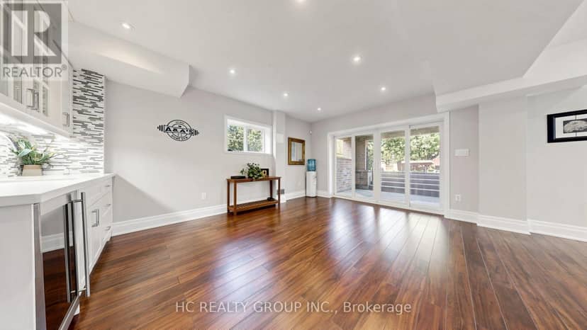 60 Oak Avenue — photo 39 of 40