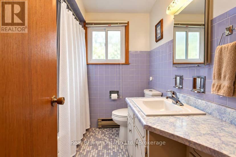 38 Deanlea Boulevard — photo 18 of 40