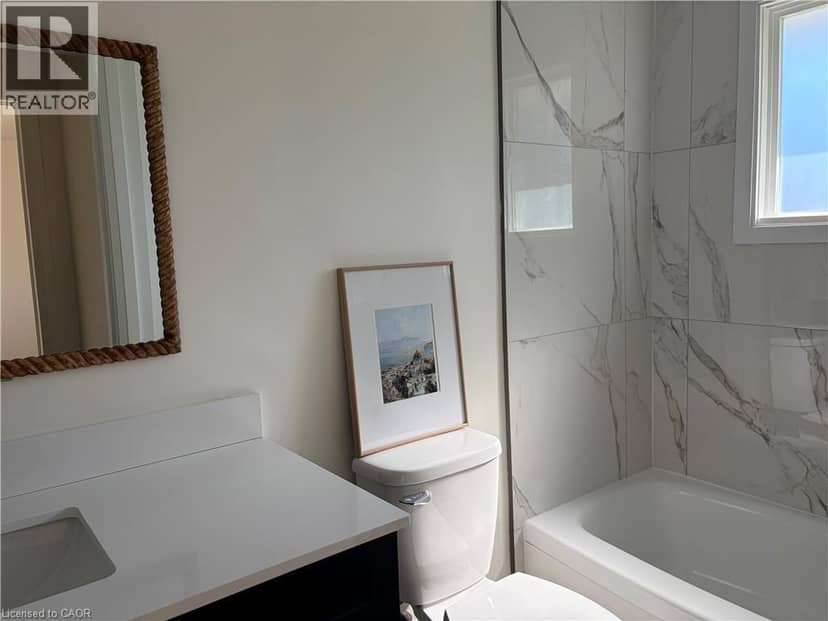 15 CURRIE Street — photo 12 of 28
