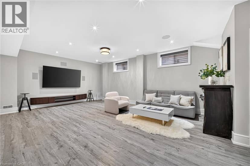 408 SEABOURNE Drive — photo 33 of 40