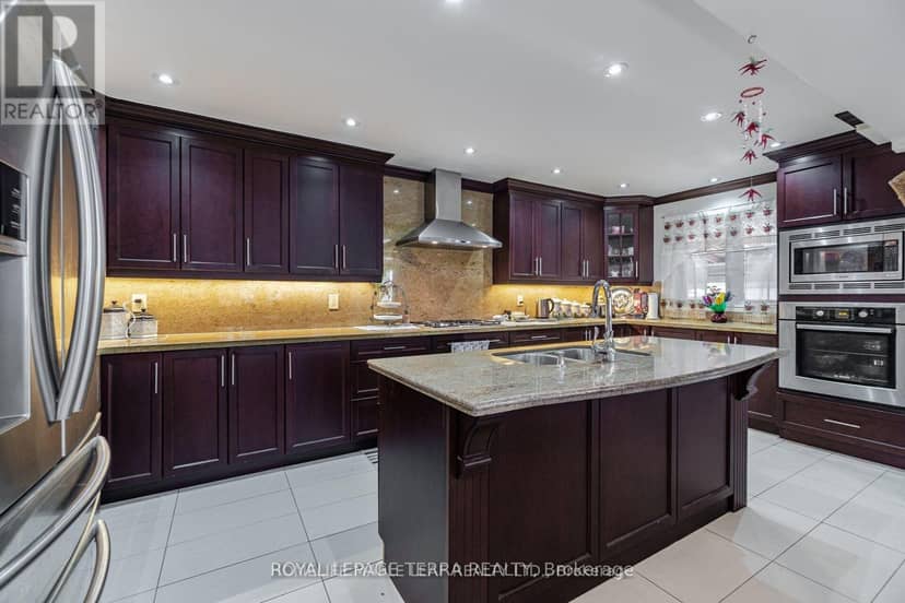 14 Sheringham Street — photo 11 of 33