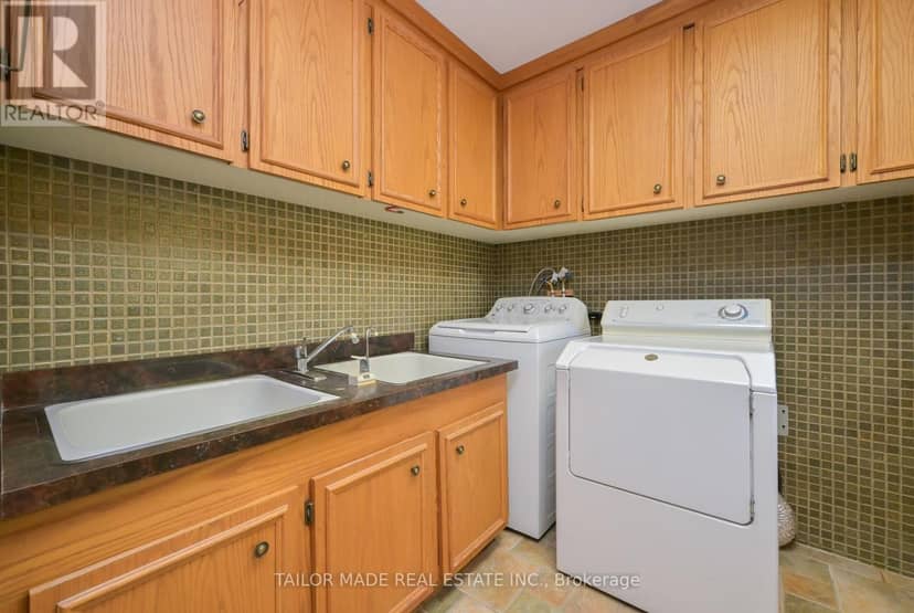 40 Walton Drive — photo 19 of 40