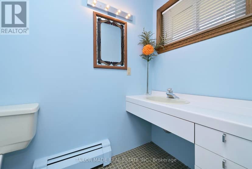 40 Walton Drive — photo 34 of 40