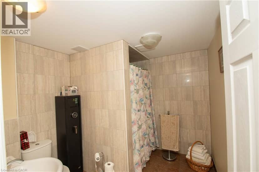 477 DELCREST Avenue — photo 38 of 40