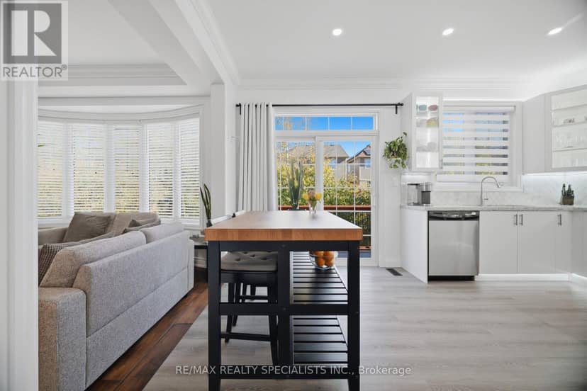 306 Montreal Circle — photo 10 of 40
