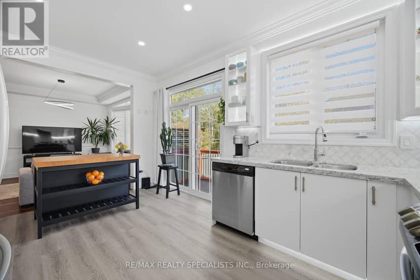 306 Montreal Circle — photo 13 of 40