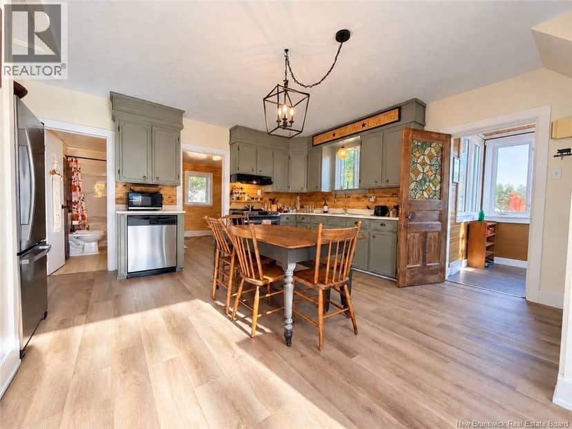 20 St Joseph, Rogersville, photo 6