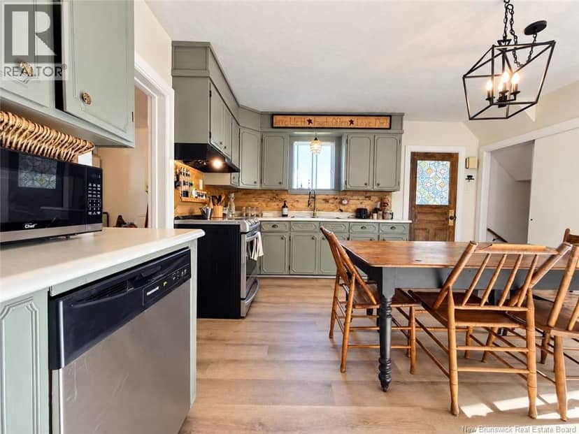 20 St Joseph, Rogersville, photo 8