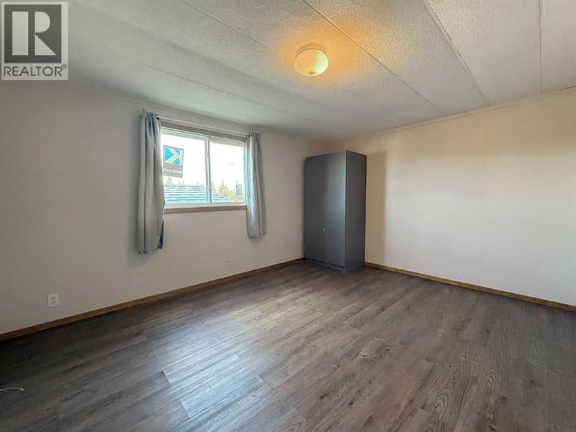 2, 665059 Range Road 230 — photo 11 of 25
