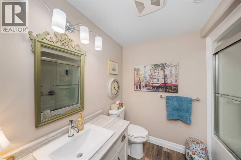 508 Molinari STREET — photo 33 of 40