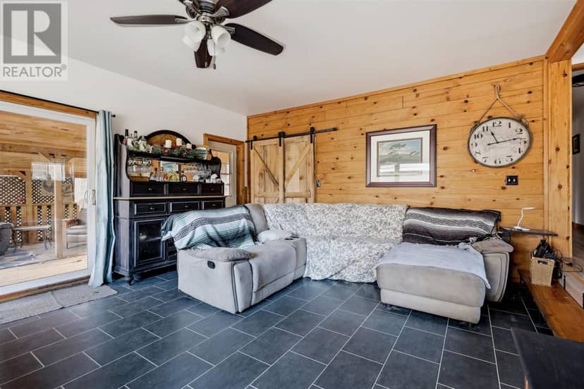 152 MacLean RD, Thessalon, photo 4