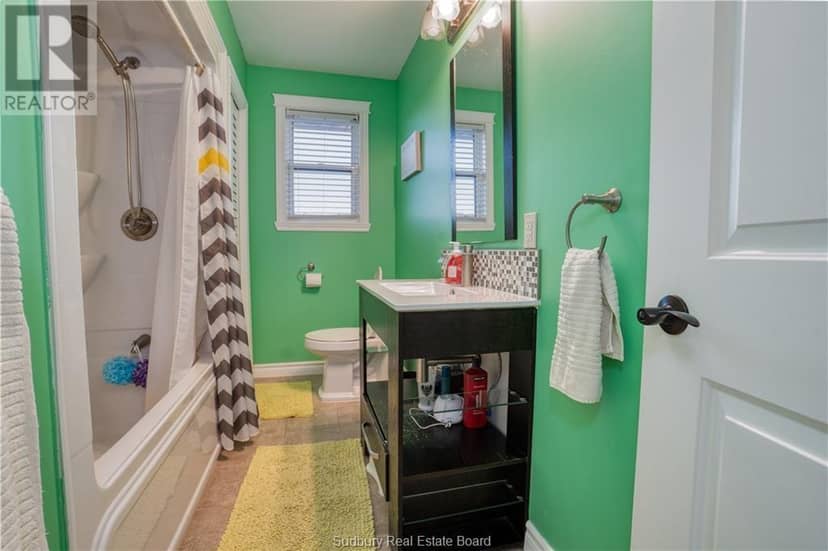 36 Riverside Drive — photo 16 of 33
