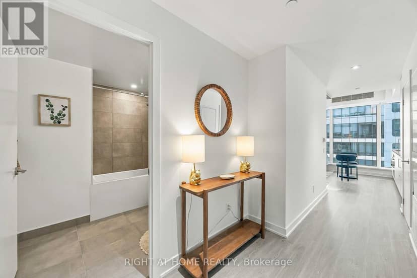 5205 - 8 Wellesley Street W, Toronto, photo 8