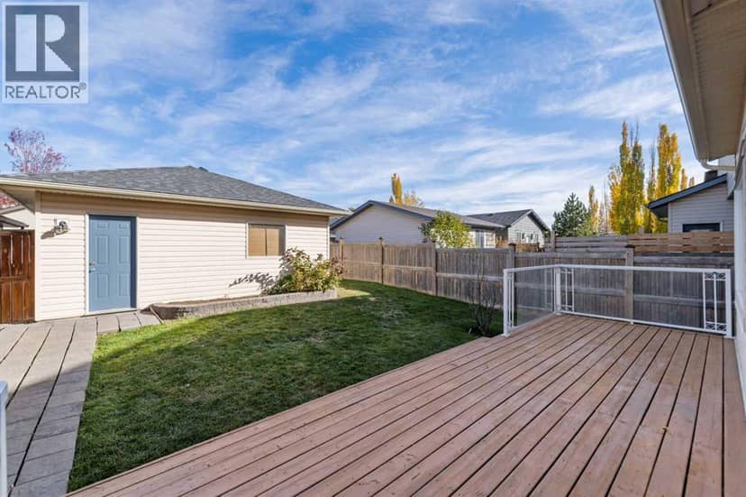 195 Elgin Rise SE — photo 19 of 40
