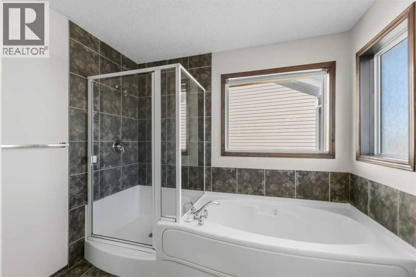 195 Elgin Rise SE — photo 28 of 40