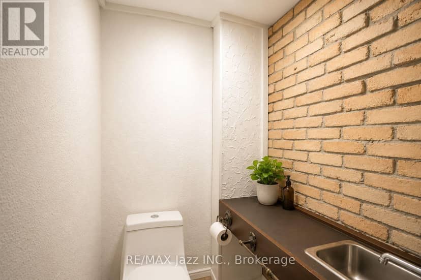 304 Annes Street — photo 16 of 20