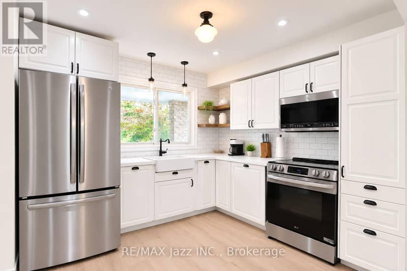 304 Annes Street, Whitby, photo 4
