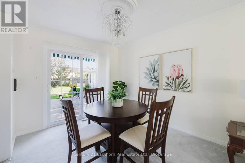 31 Marsh Drive — photo 13 of 40