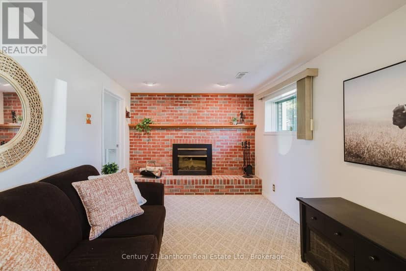 31 Marsh Drive — photo 21 of 40