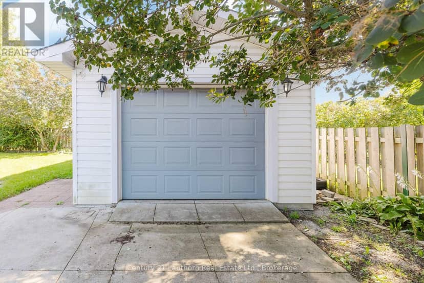 31 Marsh Drive — photo 33 of 40