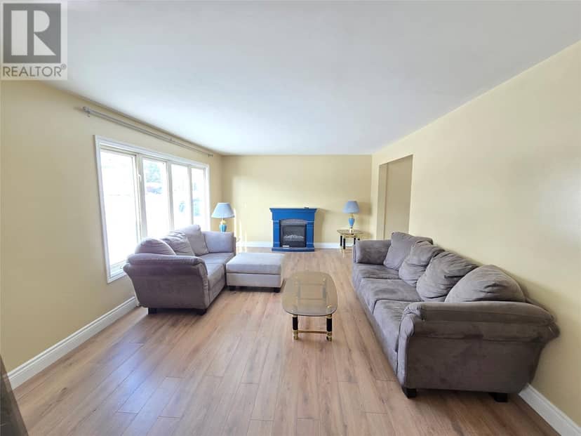 303 Carson Avenue — photo 15 of 36